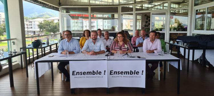 L'union loyaliste devient "Ensemble !"