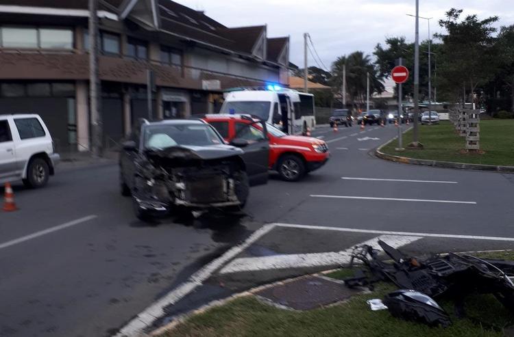 Accident à deux pas des pompiers.