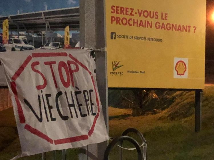 Le blocage des dépôts de carburant de Nouméa a été levé par l'association citoyenne de Nouvelle Calédonie