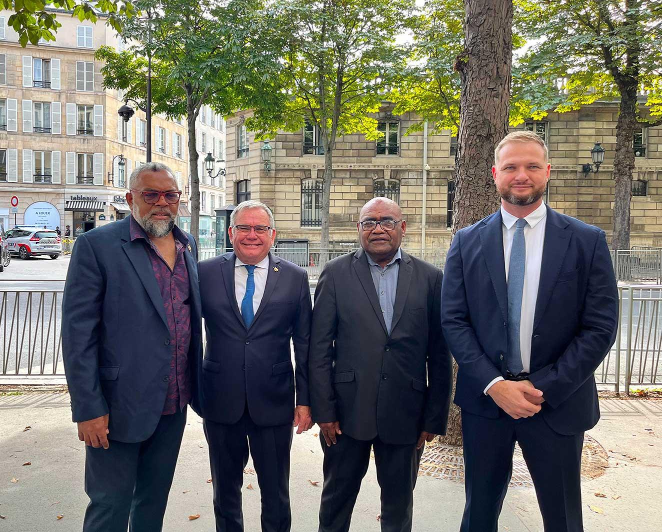 Les 4 parlementaires après leur rendez-vous avec le Président de la République