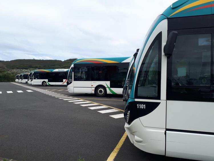 Un caillassage de bus fait un blessé