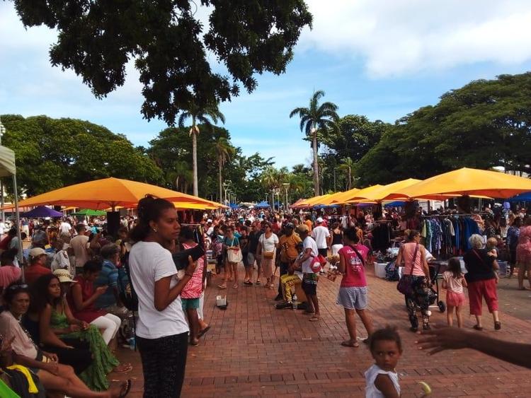 La première édition du vide grenier de Nouméa