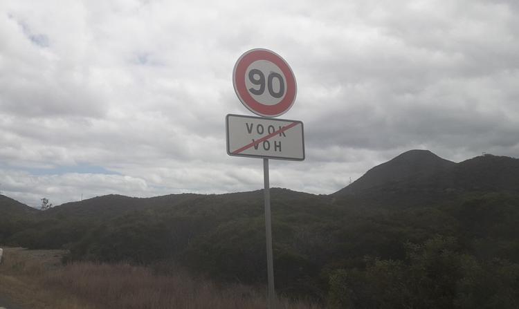 Une dispute conjugale au volant, qui se termine en sortie de route ! 