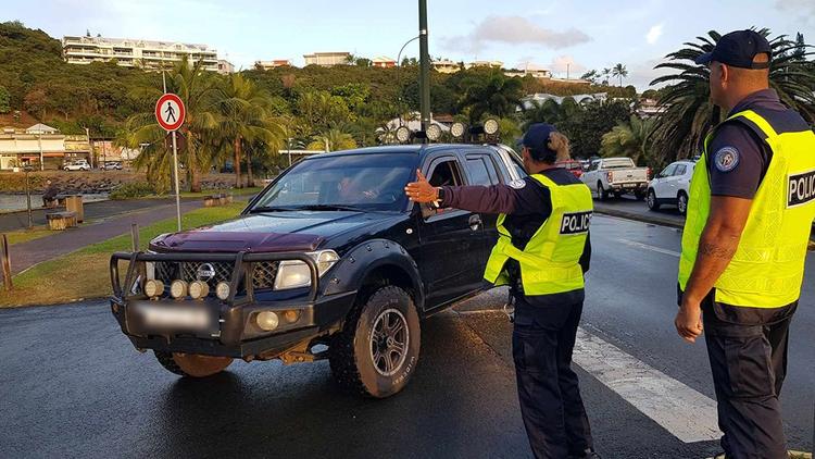 Un contrôle routier tourné vers les équipements auto