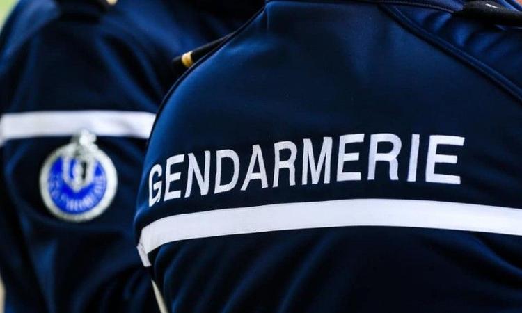 Lifou. Blessé à coups de couteau