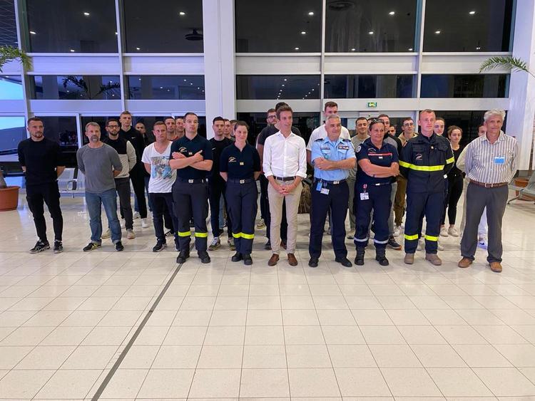 Les pompiers de métropole venus en renfort sont arrivés cette nuit