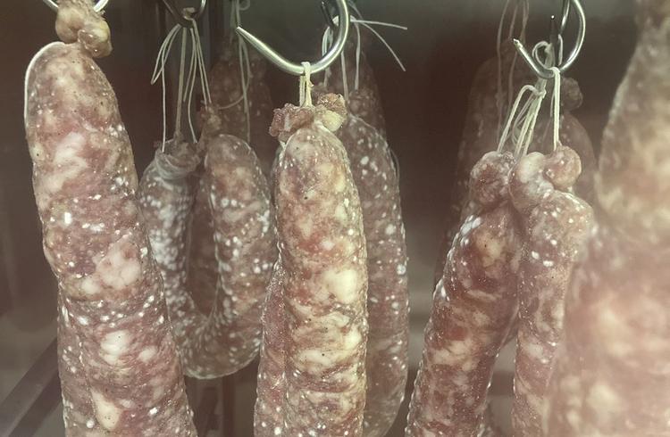 Surprise pour Nouméa Gourmet, médaillé d'argent au mondial du saucisson !