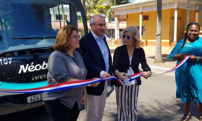Inauguration officielle du Néobus